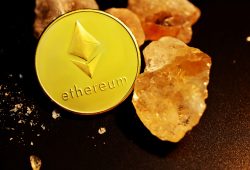Bullish tren, Harga Cryptocurrency Ethereum  naik hingga 10 juta