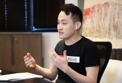 Transaksi TRX Kian Melonjak, Banyak Investor Masuk, saat Justin Sun Keluar?