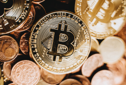 Flash Crash, Bitcoin (BTC) Anjlok ke Level US$111 Ribu